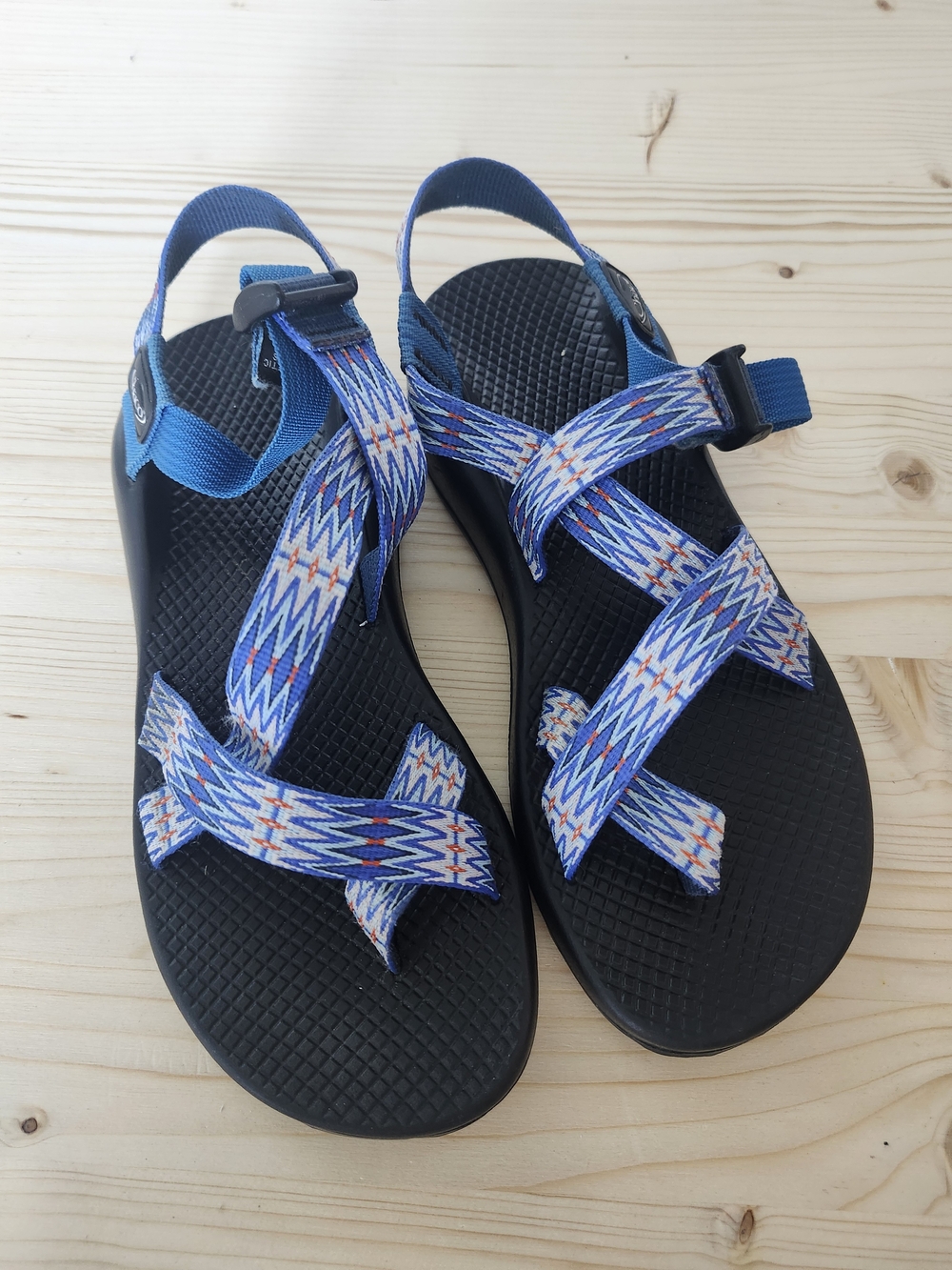 Chaco Blue Strappy Sandal with Black Footbed Women's 8